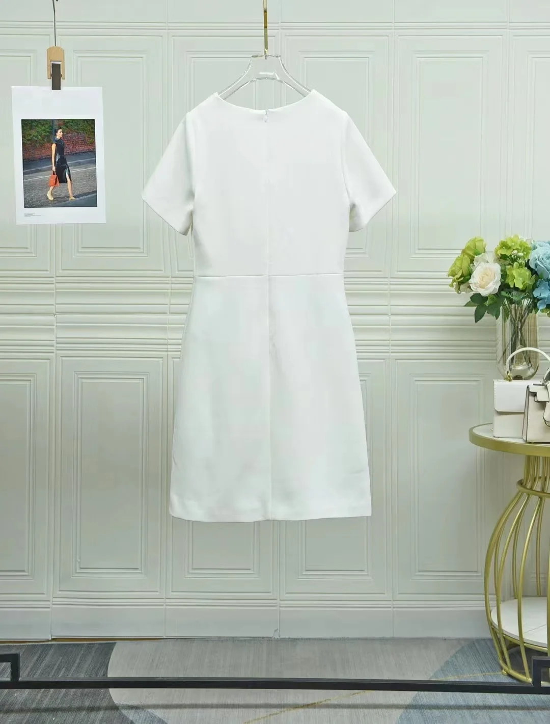 H240f038e26a54222a2d333127b95ee097