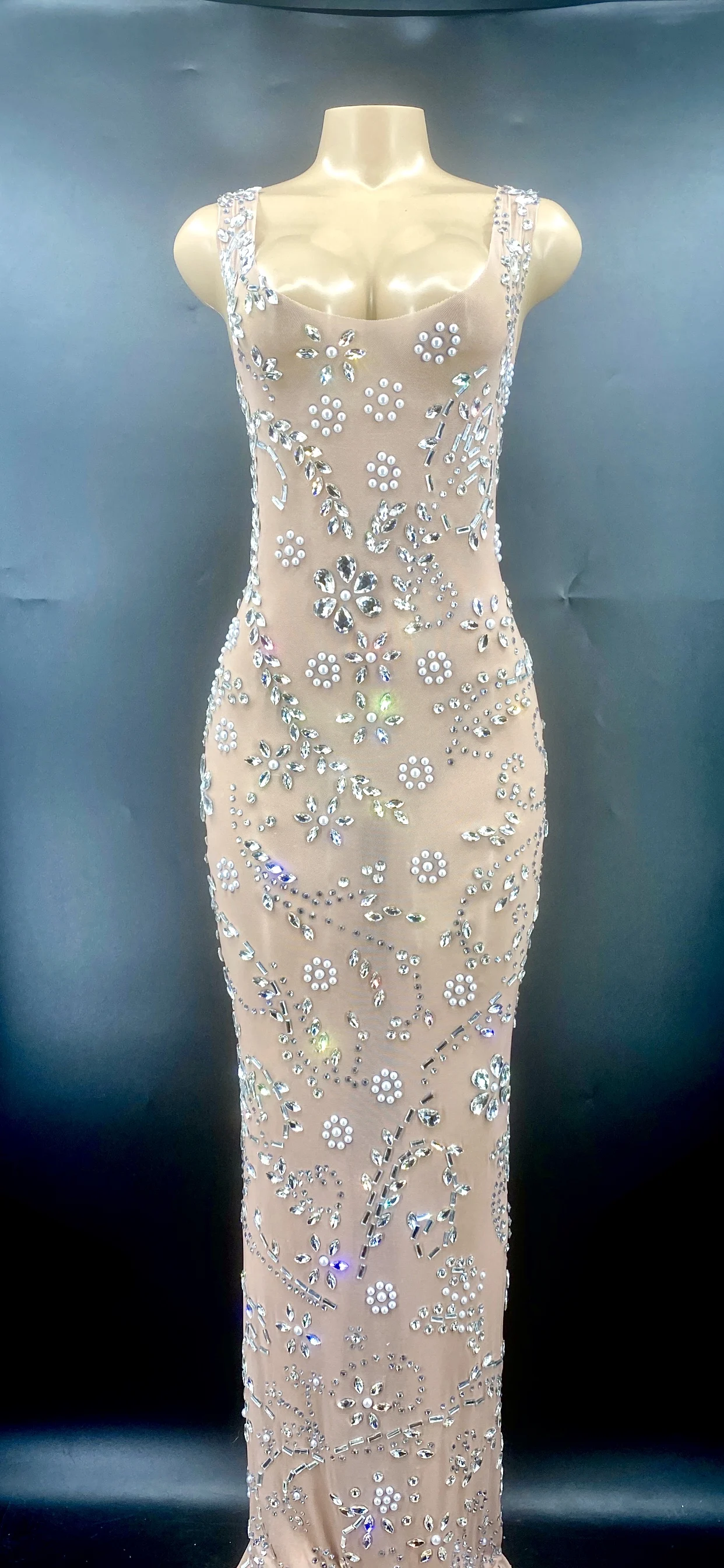 H27957132ef3a49edb2ac63698bf48ea39