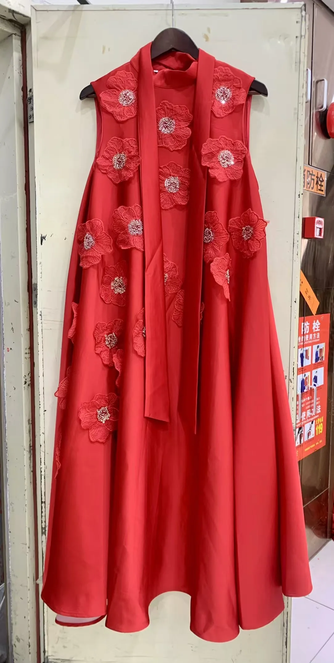 H283f453fe3a34e49833cfb32f38107141