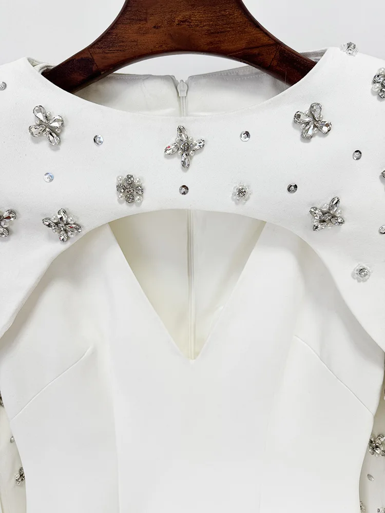 H706c836ebc6f44b285c183c5728407bcK