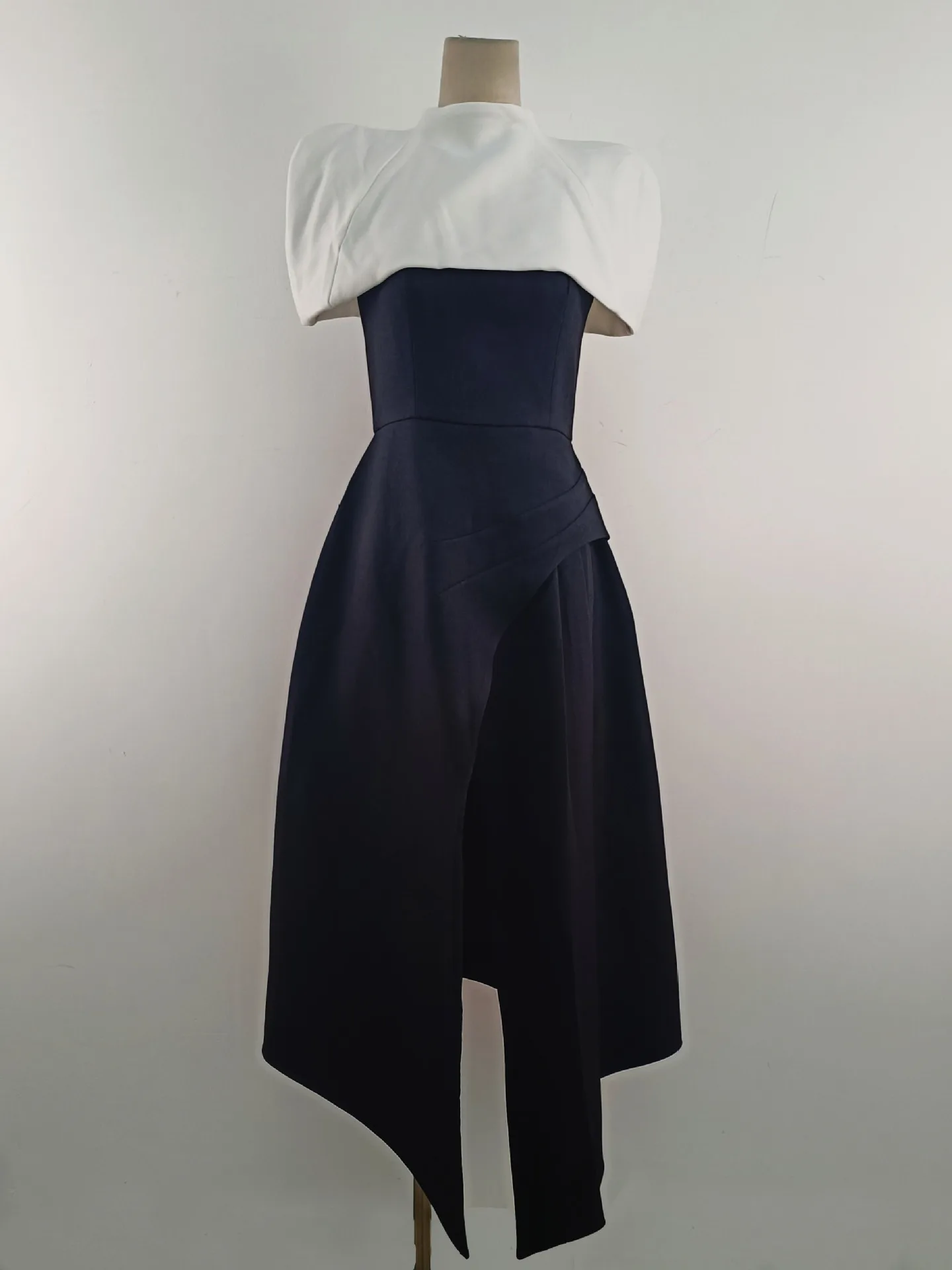 Ha15b2b9dddbe445ca6296f1802e0a38dn