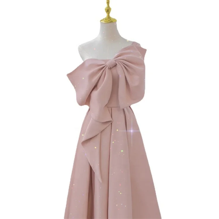 He976900611434de9aea286f080bf2104N